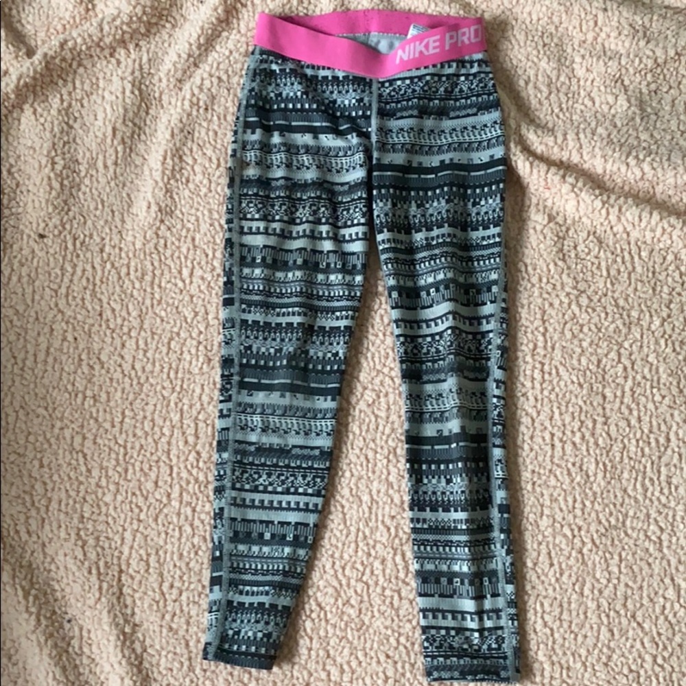 Girls “Nike” Leggings